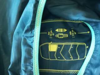 Mochila Quechua 30L + Saco Dormir