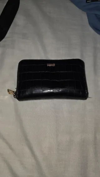 Monedero Mango Negro Cocodrilo