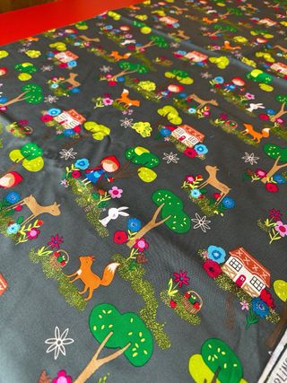 Tela Algodón 100% Caperucita Roja