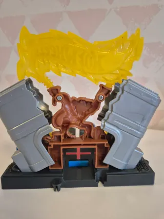 Pista Hot Wheels Planta de Energía