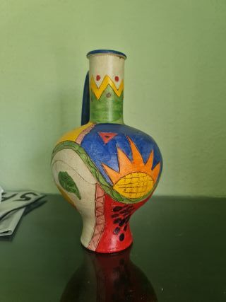 Botijo de cerámica pintado a mano