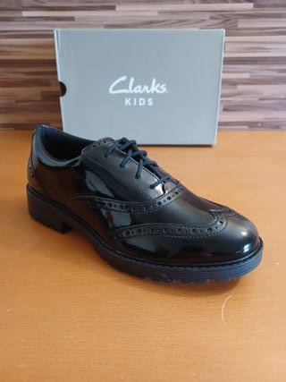 Zapatos Oxford Clarks Loxhambroguey Negros