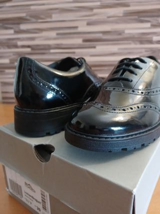 Zapatos Oxford Clarks Loxhambroguey Negros