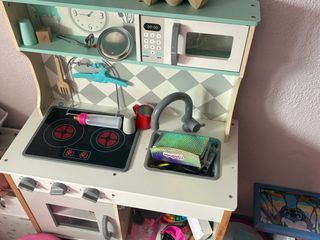 Cocinita de madera para jugar