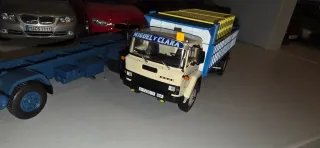 Colección camiones escala 1:43