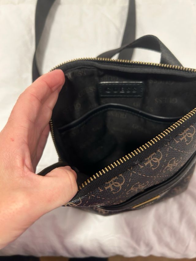 Bolso Guess Hombre Negro y Marrón Nuevo