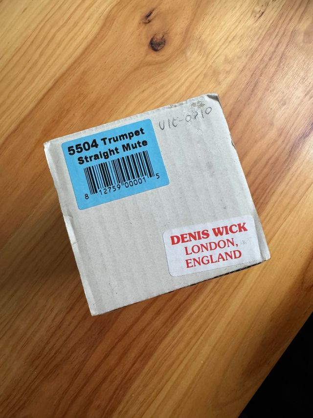 Sordina Denis Wick 5504 Recta con Caja