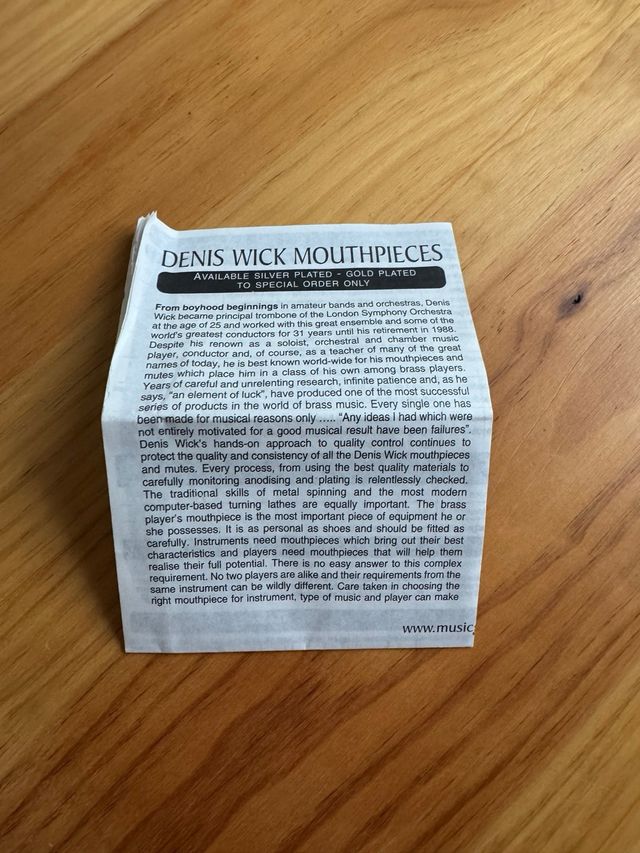 Sordina Denis Wick 5504 Recta con Caja