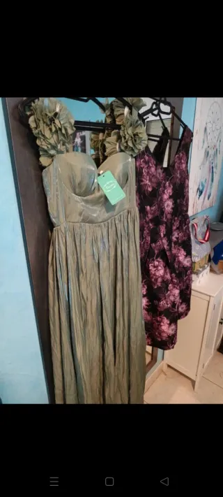 Vestidos de fiesta verde,morado y negro.