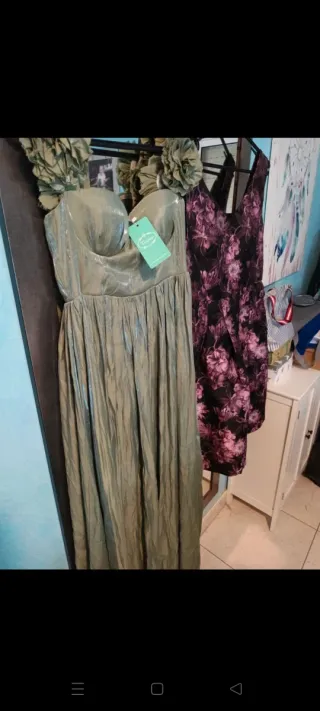 Vestidos de fiesta verde,morado y negro.