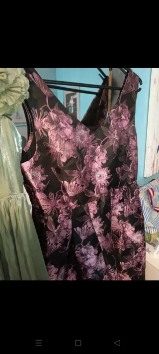 Vestidos de fiesta verde,morado y negro.