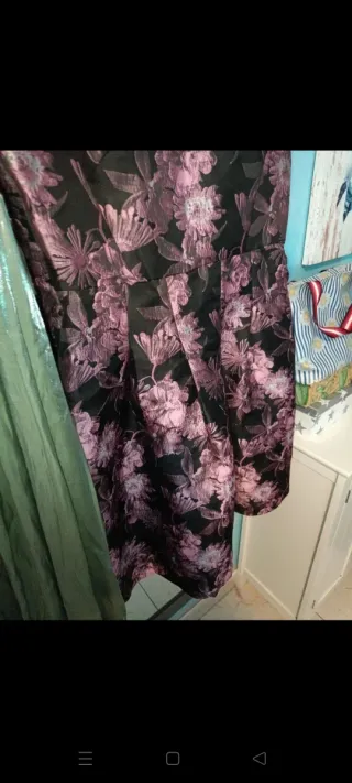 Vestidos de fiesta verde,morado y negro.