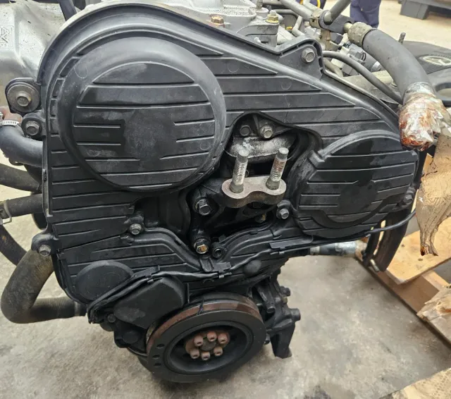 Motor Mazda Premacy D/RF Completo