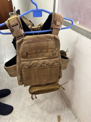 Chaleco táctico Conquer