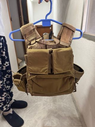 Chaleco táctico Conquer