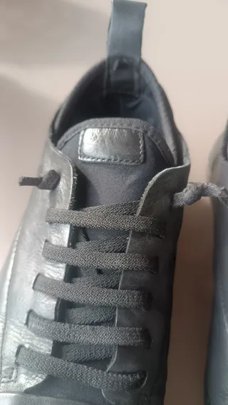 Zapatos de piel negros