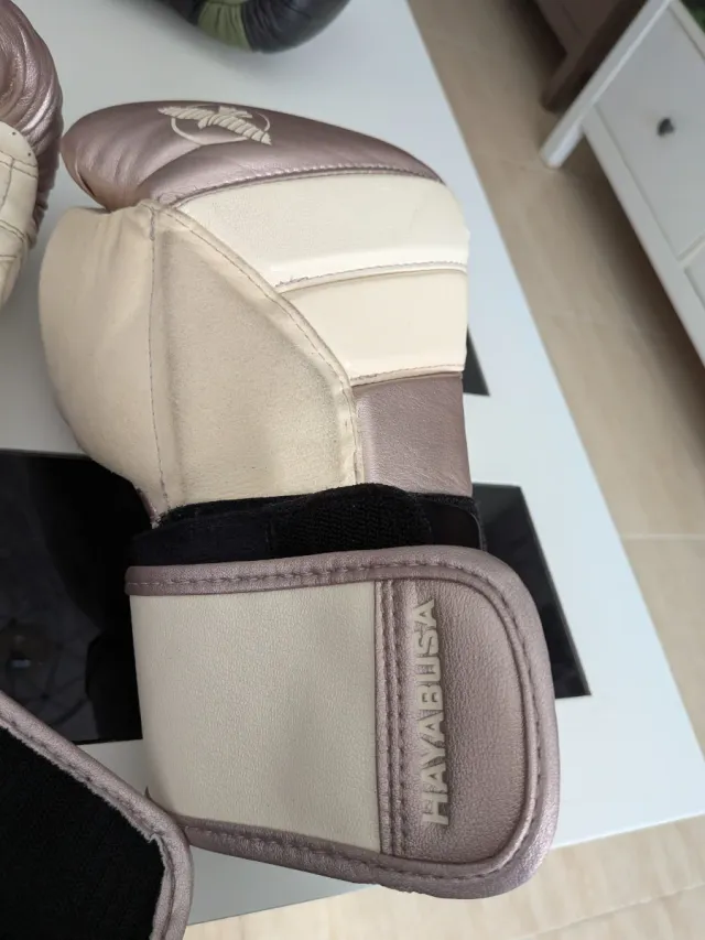 Guantes Hayabusa Beige y Rosa originales 12 onzas