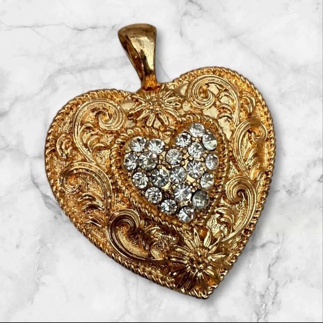 Colgante Corazón Dorado con estraza