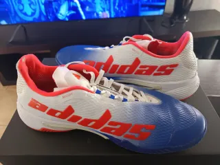 Zapatillas Adidas Talla 44. Adituff