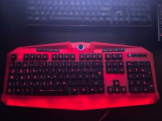 Teclado Mars Gaming con Luces LED