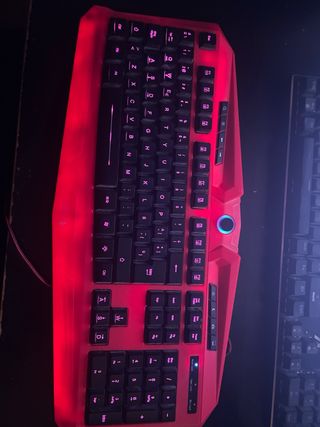 Teclado Mars Gaming con Luces LED