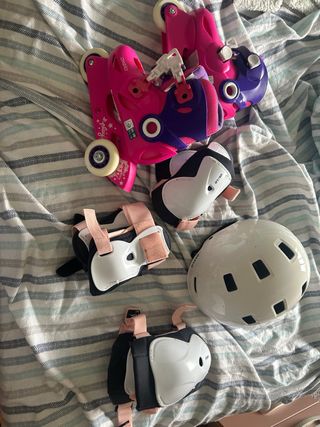 Patines y protecciones infantiles rosas