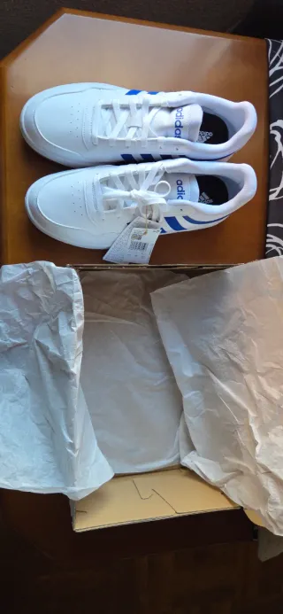 Zapatillas Adidas Hoops Nuevas A ESTRENAR