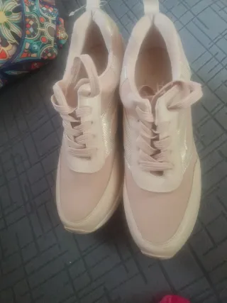 Zapatillas deportivas talla 40 nuevas