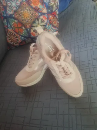 Zapatillas deportivas talla 40 nuevas