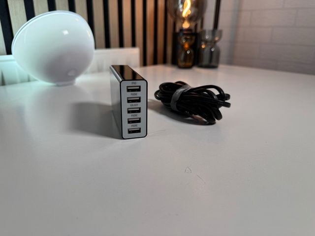 Trust K 5B25 Cargador 5 Puertos USB