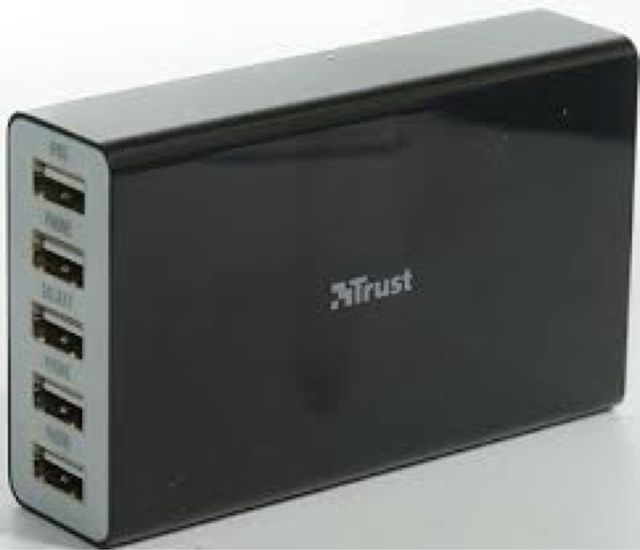 Trust K 5B25 Cargador 5 Puertos USB