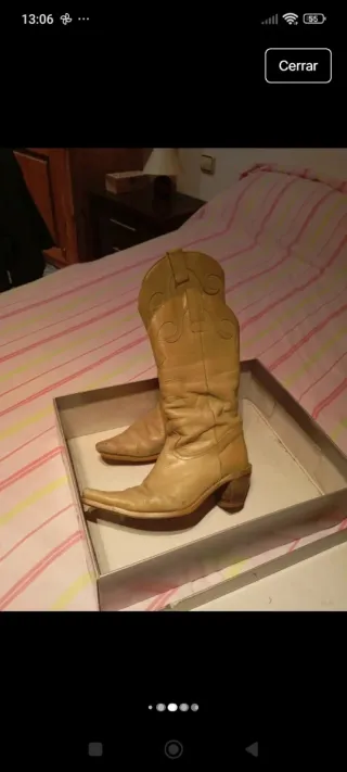 Botas de piel color beige talla 38