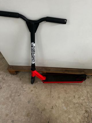 Patinete Patinaje Rojo y Negro