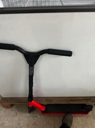 Patinete Patinaje Rojo y Negro