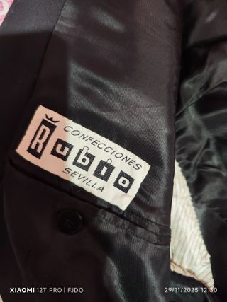 Traje de smoking negro talla L