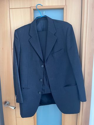 Traje de chaqueta y pantalón hombre negro grisáceo