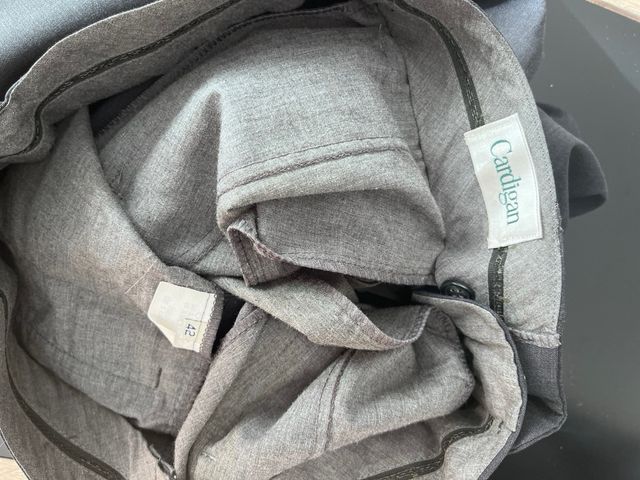 Traje de chaqueta y pantalón hombre negro grisáceo