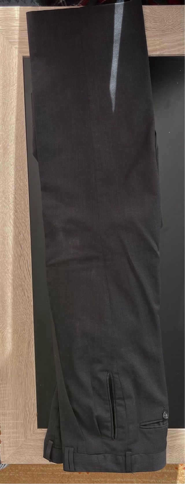 Traje de chaqueta y pantalón hombre negro grisáceo