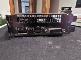 Placa Base + procesador + tarjeta gráfica