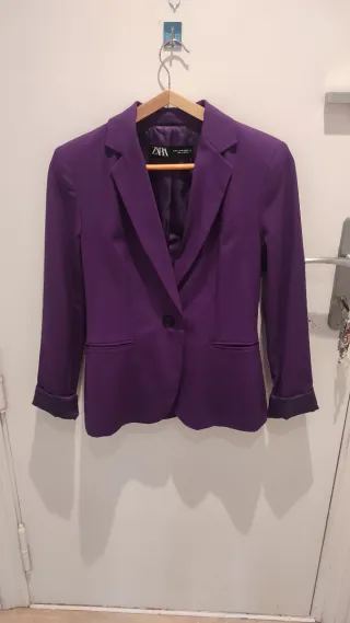 Blazer Zara Morado Talla XS