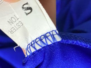 Mono azul con volantes