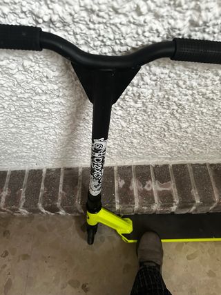 Patinete Patinaje Amarillo y Negro