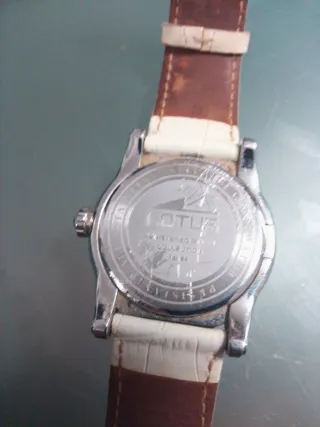 Reloj Lotus Multifunción Blanco y Plateado