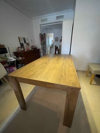Mesa de comedor de roble