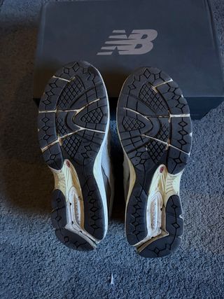 New Balance 2002R Protection Pack Rain Cloud EU 43