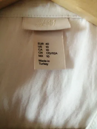 Camisa blanca de manga larga