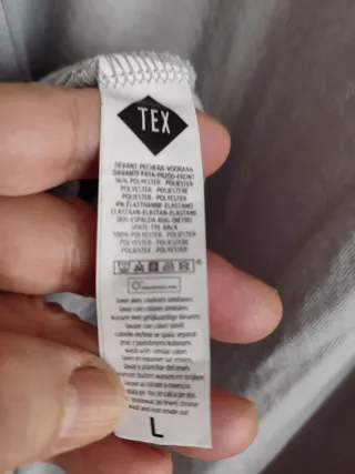 Top de lentejuelas, gris.