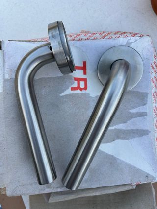 Manivelas de metal para puertas (juego)