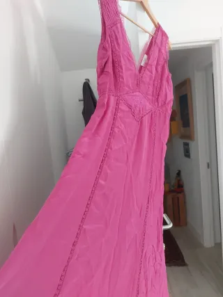 Precioso vestido de fiesta o invitada