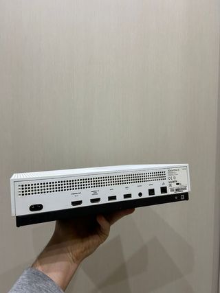 Xbox One S 1TB + 5 Giochi